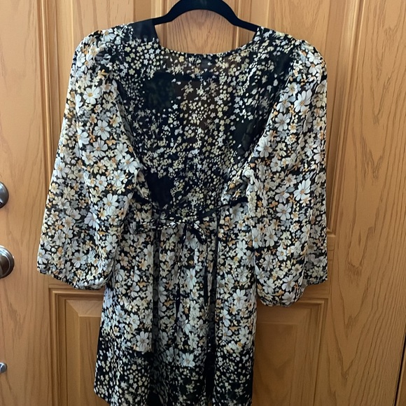 American Rag Women’s tunic - Picture 4 of 4